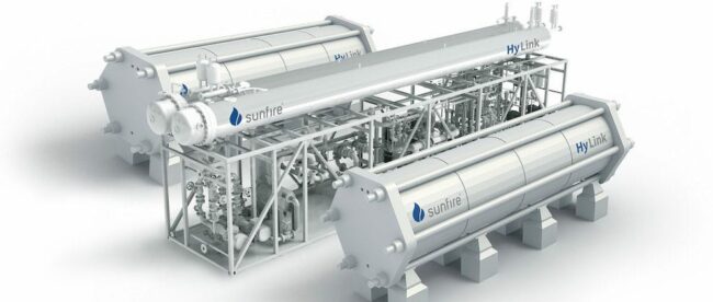 Mit Hilfe von Wasser sowie Kaliumhydroxid wird in den Alkali-Elektrolyseuren Wasserstoff hergestellt. Foto: Sunfire GmbH