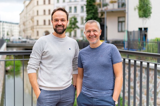 Michael Benz und Ronald Scholz sind die Gründer von "whyapply". Foto: Tim Hard für whyapply