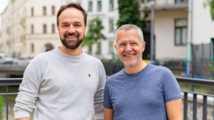 Michael Benz (li.) und Ronald Scholz sind die Gründer von "whyapply". Foto: Tim Hard für whyapply